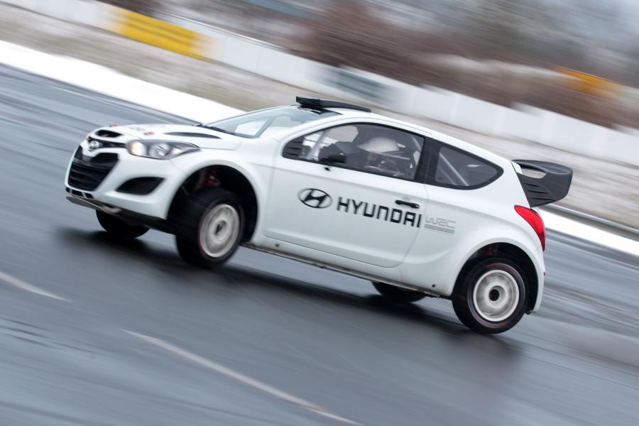  Hyundai i20 WRC 2012 года  (фото 53 из 72)